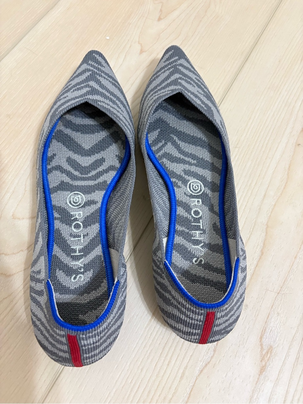 Rothy's Women's Pointed Grey Zebra Knit Flats with Blue Trim